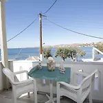Ξενοδοχείο με διαμερίσματα Alexandra's Πάρος