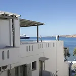 Ξενοδοχείο με διαμερίσματα Alexandra's Πάρος
