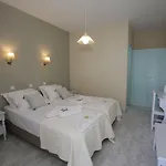 Ξενοδοχείο με διαμερίσματα Alexandra's Πάρος