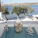 Alexandra's 4*