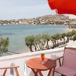 Ξενοδοχείο με διαμερίσματα Alexandra's Πάρος