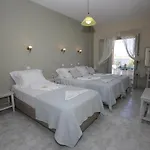 Ξενοδοχείο με διαμερίσματα Alexandra's