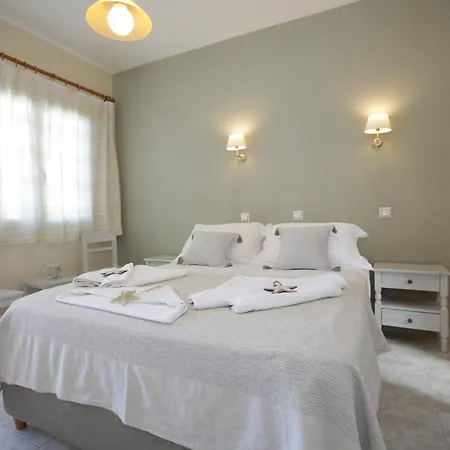Alexandra's 4*