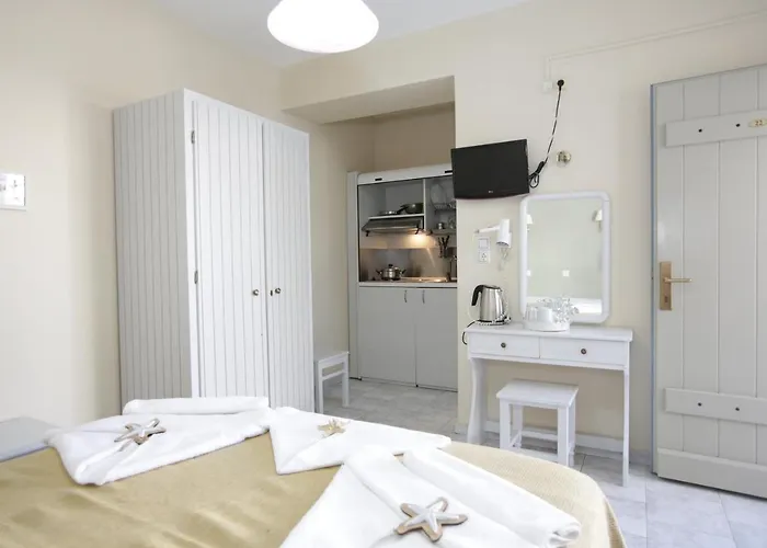 Alexandra's Apartmanhotel