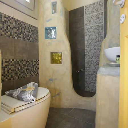 Alexandra's Apartmanhotel 4*